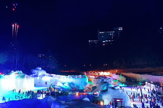 層雲峡温泉 氷瀑まつり